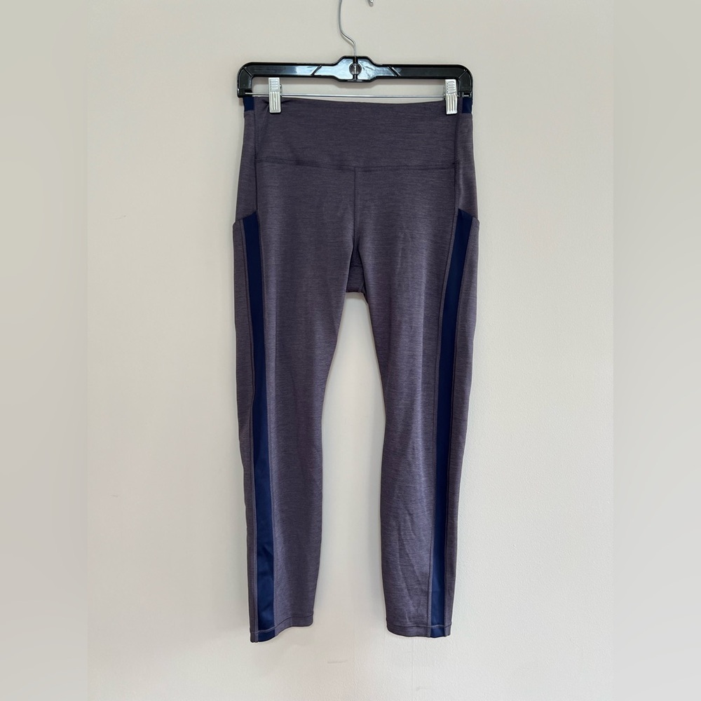 Athleta Ultimate Stash Pocket 7/8 Tight Leggings in Heather Grey/Navy, size M - Picture 2 of 11